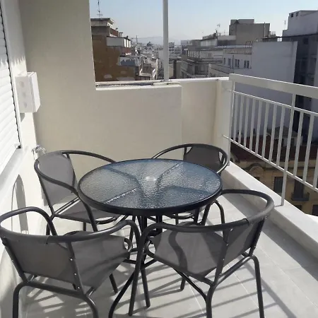 Luxury In شقة سالونيك